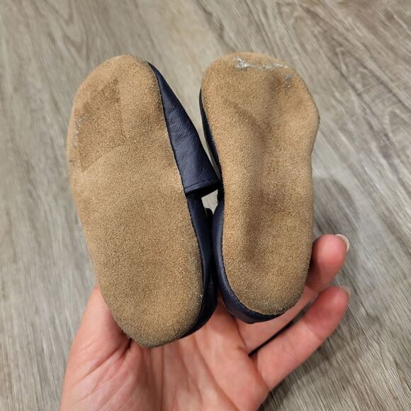 Robeez baby leather slippers - Picture 7 of 7